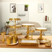 cupcake stands