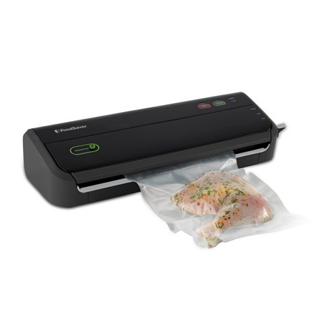FoodSaver FM2000 Vacuum Sealer System with Starter Bag/Roll Set