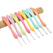 Meigar Ergonomic Crochet Hook Set 2.5-6.0mm 8Pcs Candy Color Soft Plastic Bending Handle