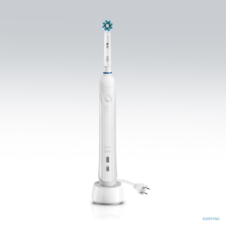 Oral-B 1000 ($10 Mail-In Rebate Available) CrossAction Electric Toothbrush, White, Powered by