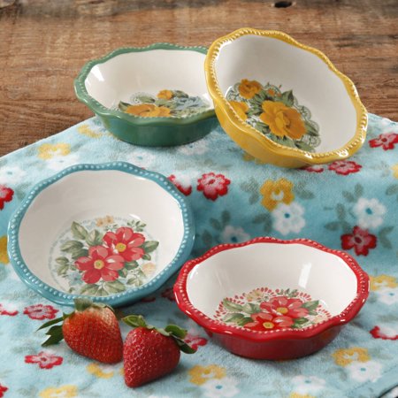 - The Pioneer Woman Vintage Floral Mini Pie Plate Set, Set of 4