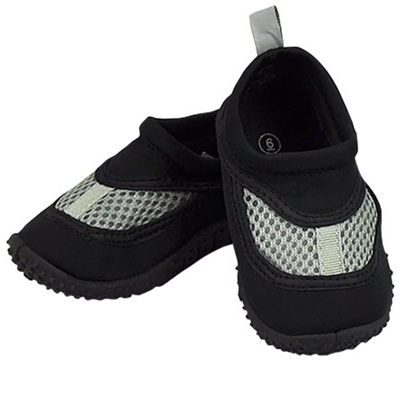 Iplay Unisex Boys or Girls Sand and Water Swim Shoes Kids Aqua Socks for Babies, Infants, Toddlers, and Children Black Size 4 / Zapatos De