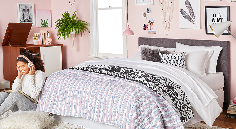 S Room Every Day Low Prices A Rosy Retreat However Choosy Your May Be They Ll Love